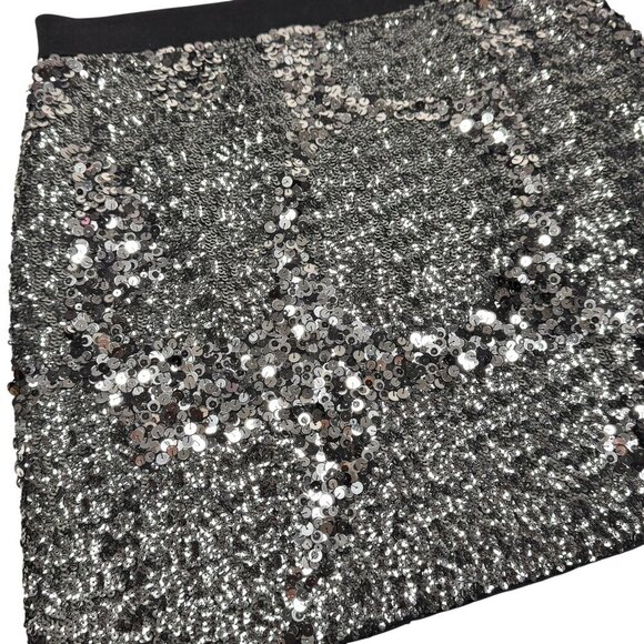 Club Monaco Silver Sequin Mini Skirt Sz.XS Silk Sexy Club Going Out Coquette - Picture 2 of 9
